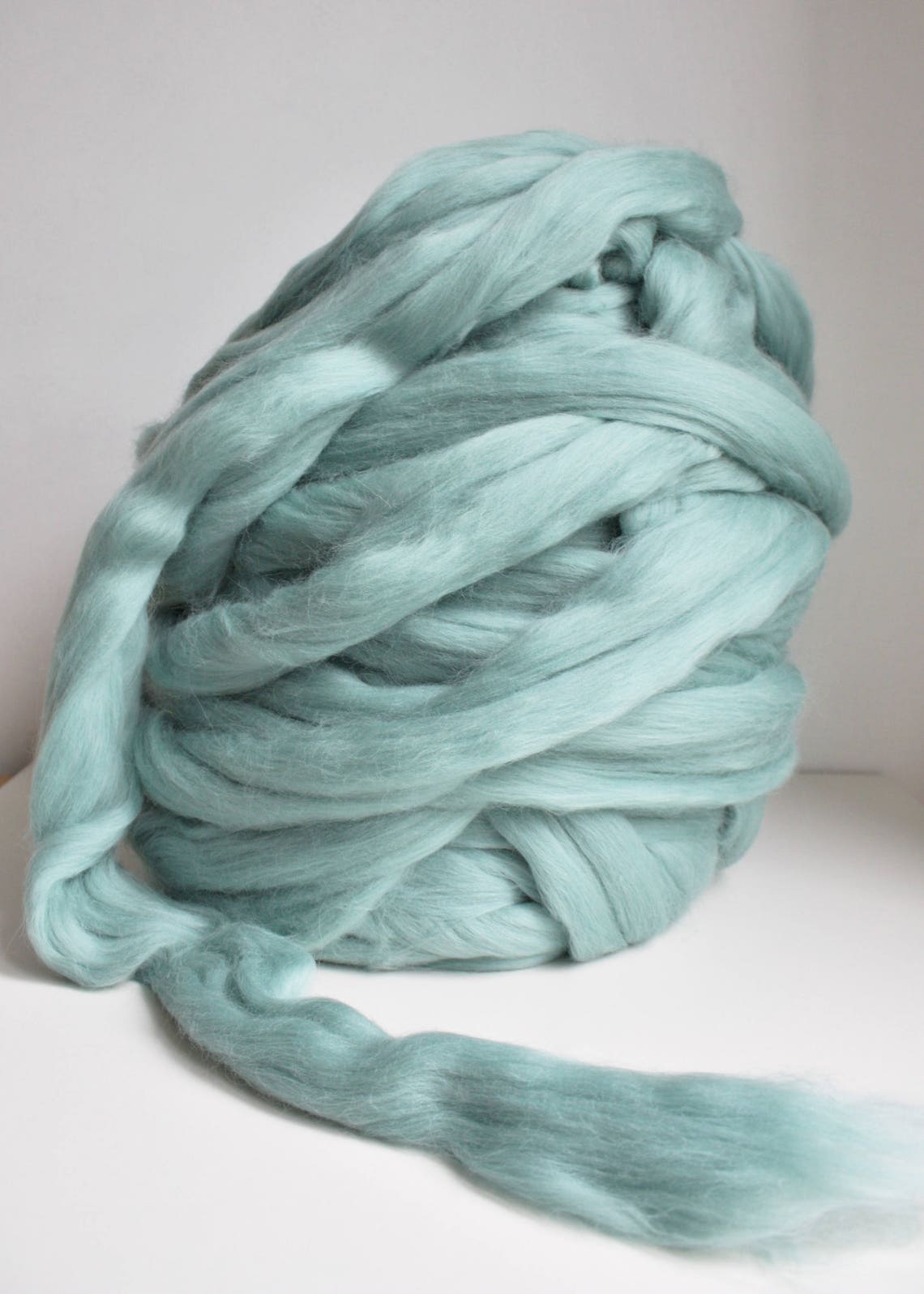 Grey Super Bulky Yarn Giant Yarn Super Chunky Yarn Arm Etsy