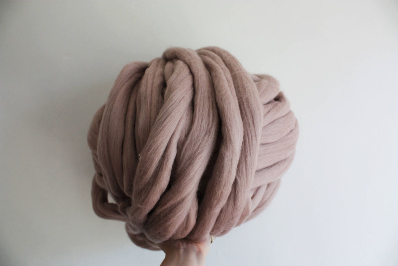 Grey Super Bulky Yarn Giant Yarn Super Chunky Yarn Arm Etsy