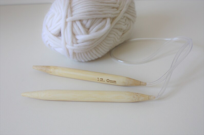 Beginner /& Kids Knitting Needles Chunky Knit Needles Circular Knitting Needles Bamboo knitting needles 12mm Wooden Needles Knitting Gift