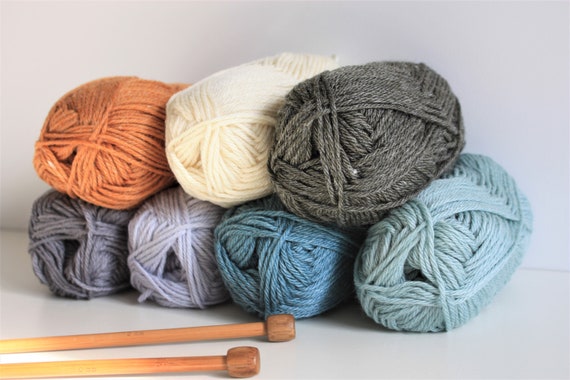 Knitting & Crochet Yarn, Worsted/Aran Weight Merino Silk Yarn