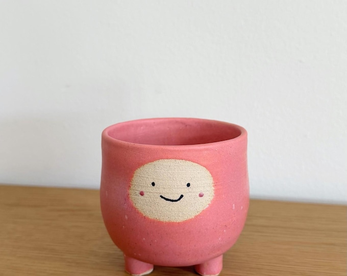 Coral Pink handmade pottery planter, Hand-Painted Smiley Face, 3-Legged Pot