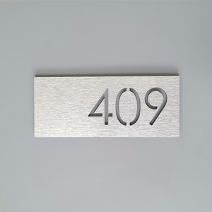 Signo de número personalizado. Placa con el número del apartamento. Números de habitaciones de hotel. Placa de dirección de aluminio. Números de casas modernas. imagen 2