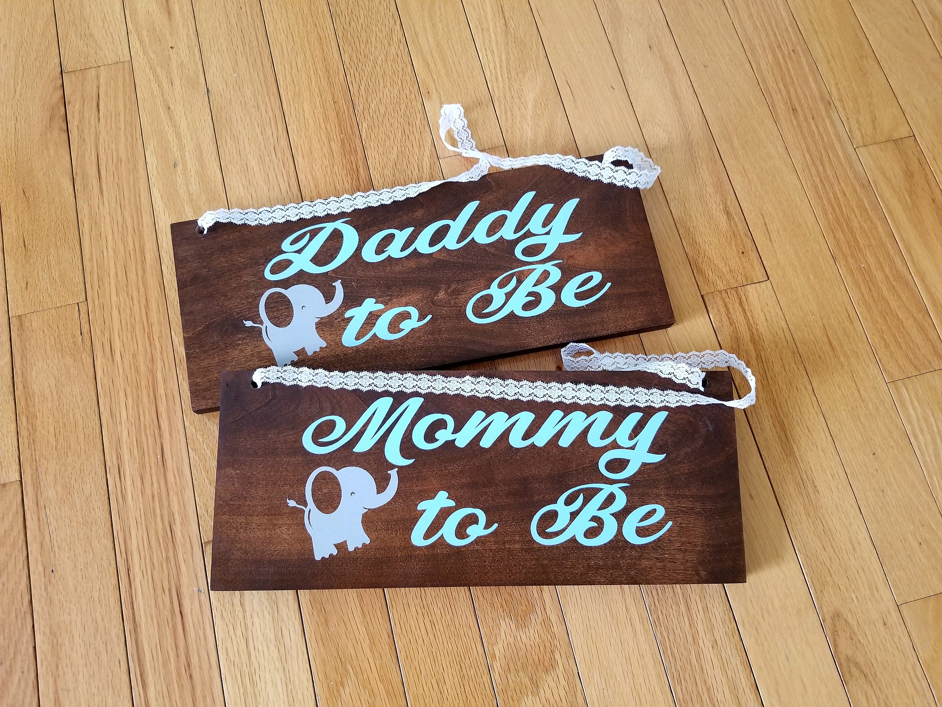 Mommy to be set of 4 wooden signs for baby shower-Mommy to be chair