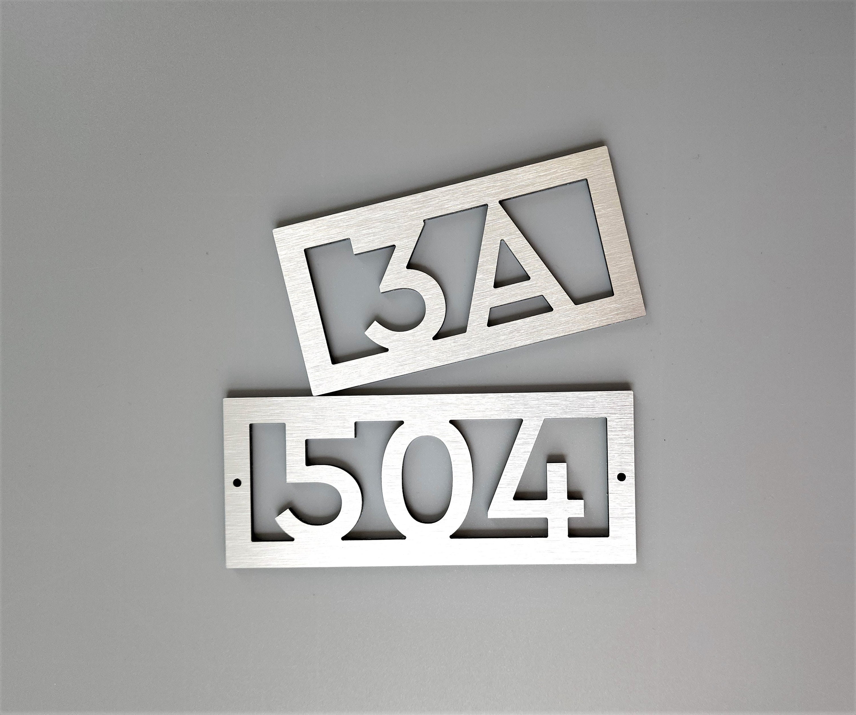 Caravel Court signage order