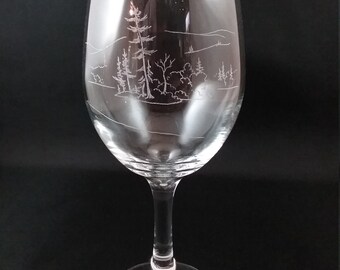 Ivy Island, Lake Luzerne NY hand etched on a 20 ounce wine glass.