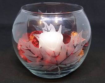 Hand etched glass bubble candle holder. Maple leaf.