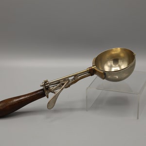 ANTIQUE NOVELTY SQUARE SLICE ICE CREAM SCOOP