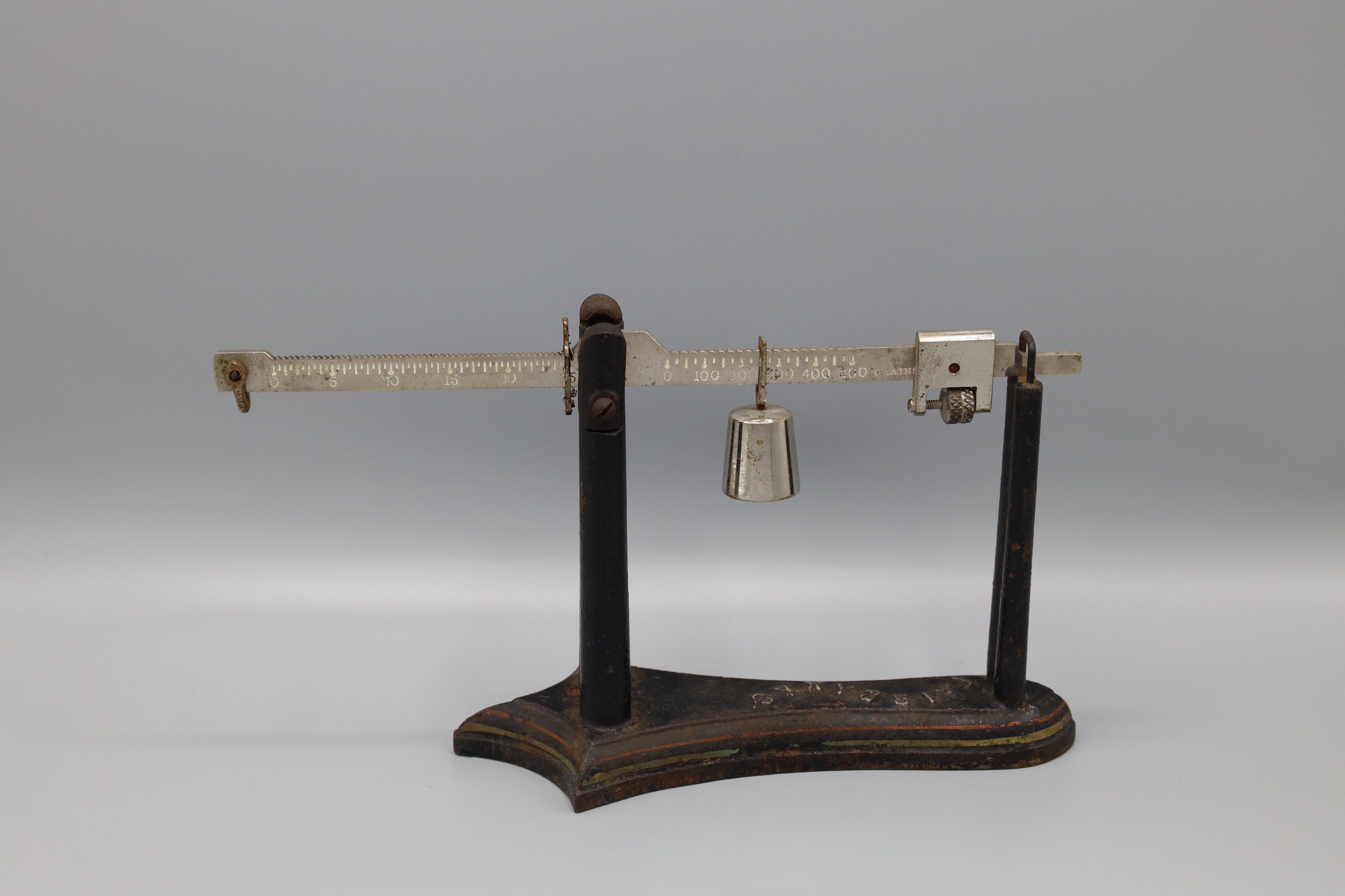 Lot Detail - NEAT ANTIQUE GRAIN SCALE