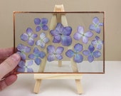 Mothers day gift box - pressed flower frame on a wooden easel floral arrangement floating frame pressed hydrangea flowers