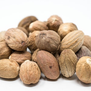 Whole Nutmeg Fresh Nutmeg from Sri Lanka for Cooking and Baking image 1