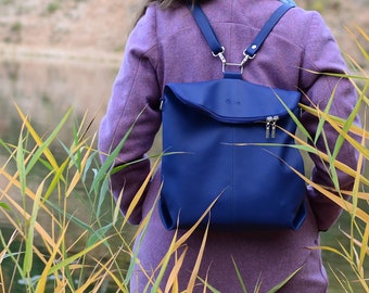 Navy blue transformable bag - handmade Rucksack / Backpack for urban walks, Shoulder bag for work, Crossbody bag that fits Macbook or tablet