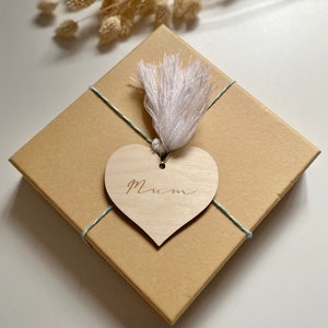 Happy Mothers Day heart shaped, wooden gift tag image 1
