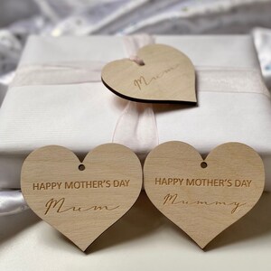 Happy Mothers Day heart shaped, wooden gift tag image 3