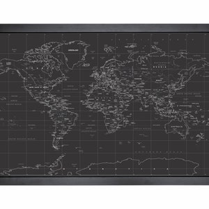 Carte du monde avec épingles | 36 x 24 po. ou 24 po. x 18 po. | Noir sur noir (droit)