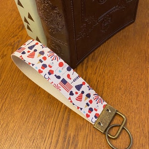 Custom Fourth of July Wristlet Keychain
