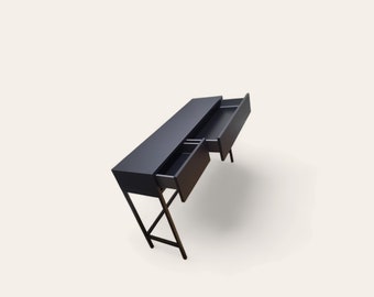 Spezialanfertigung schmaler Konsolentisch mit zwei Schubladen, in schwarz matt für Diele