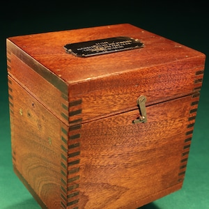 Rare Vintage Mahogany Transport Case for Calibrating Altimeter Pt No. 6C/346 c1952