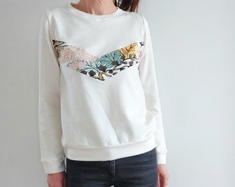 Sweatshirt écru femme, sweat coton molleton, imprimé fleurs, original, confortable par Mesketa