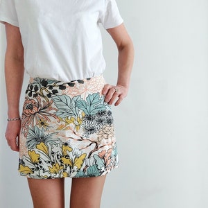 Women's skirt shorts, short cut, high waist, multicolored flower print, linen, trendy, by Mesketa image 5