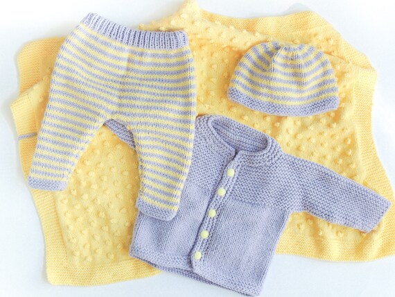 knitted newborn outfits