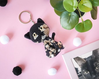 Personalized cat keychain cat portrait from photo tortoiseshell cat lover gift personalized amigurumi carey cat gift personalized lost pet