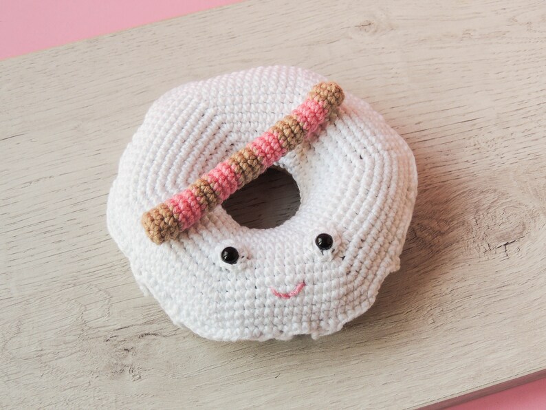 Plush donut lover gift donut gift donut sign cute donut decor pastry gifts fake donuts donuts ornaments sweet secret santa gift white/blanco