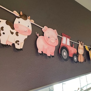 Bannière de fête avec animaux de la ferme, guirlande de bruants d'anniversaire fait main