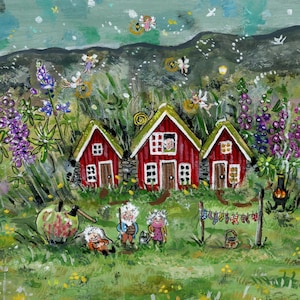 Peut inclure: Peinture fantaisiste de trois cottages rouges aux toits verts dans un champ verdoyant. Des fées avec des lanternes volent dans le ciel au-dessus des cottages. Des gnomes sont au premier plan, avec des fleurs colorées et un croissant de lune.