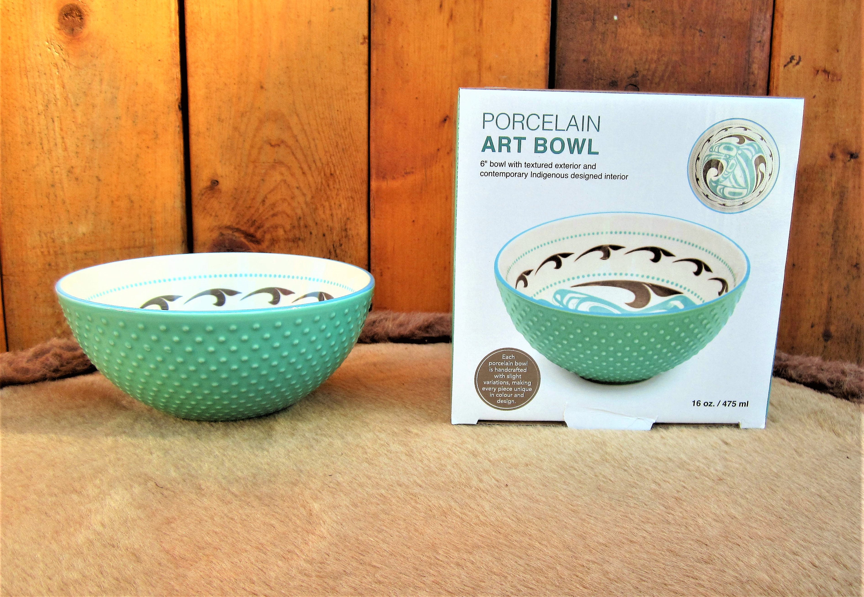 ギトクサン・ファースト・ネーション「シャチ」6インチ磁器アート