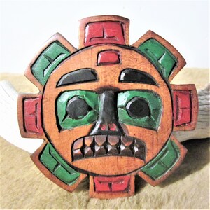 Sculpture sur bois de cèdre « Sun » de la Première Nation Kwakiutl Art autochtone autochtone de la côte nord-ouest du Pacifique