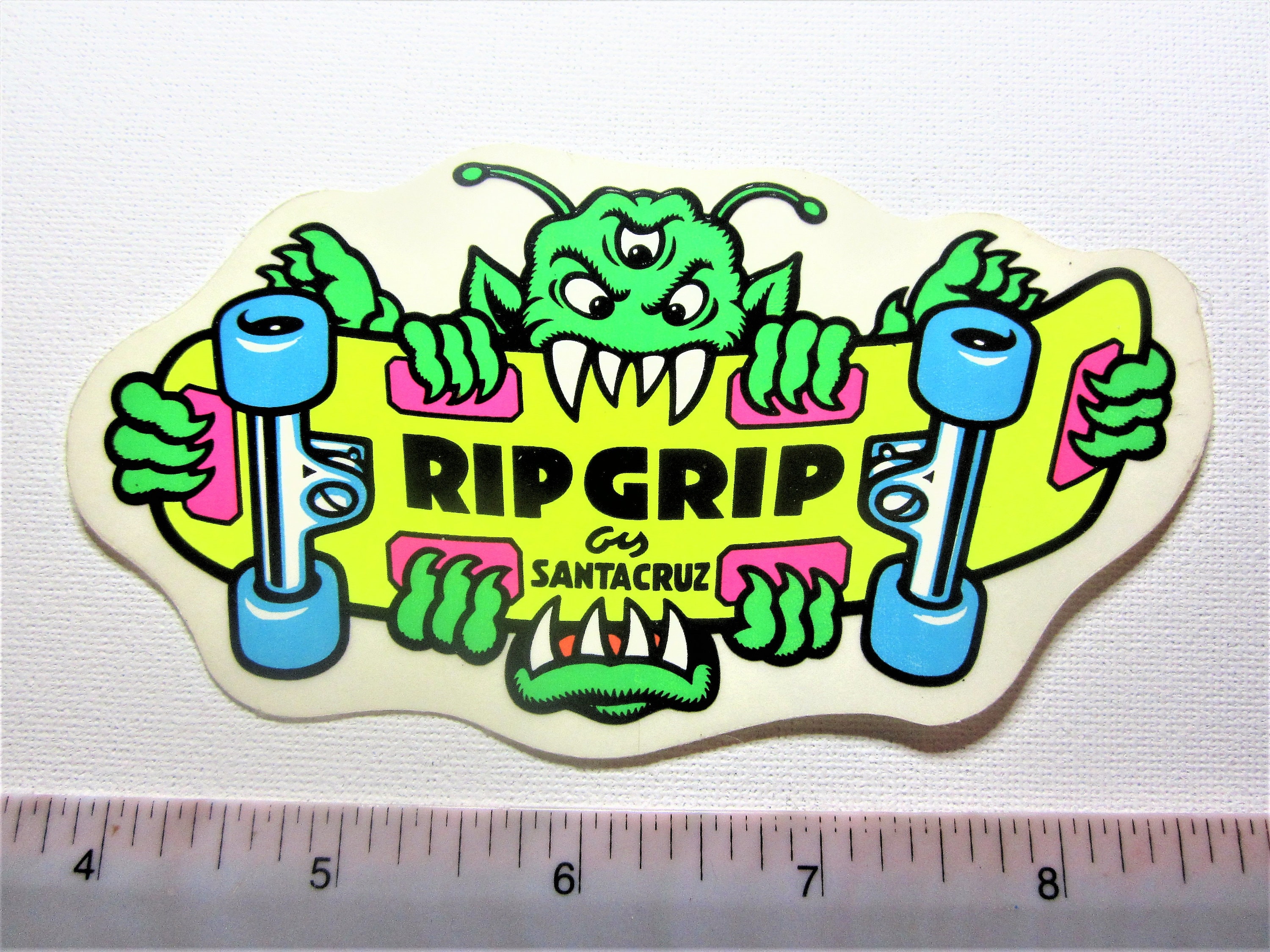 Nos-rare-vintage-80's-santa-cruz-rip-grip-3-eyed-monster Nos-rare-vintage-80's-santa-cruz-rip-grip-3-eyed-monster