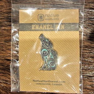 Coast Salish First Nations 'Wolf' Enamel Pin Brooch Pacific North West Native Indigenous Art