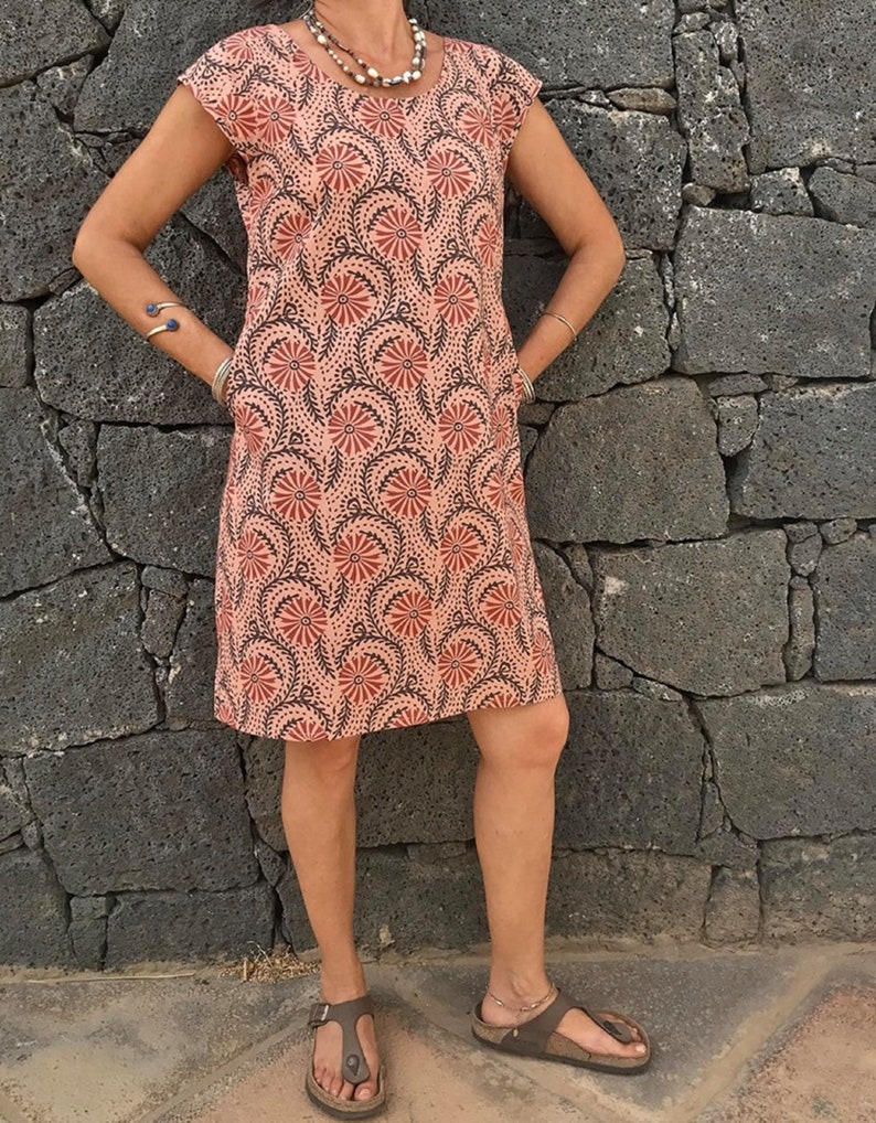 2 pockets very versatile dress Organic cotton simple and comfortable summer dress Dyed with herbs and plants of the ayurvedic tradition
