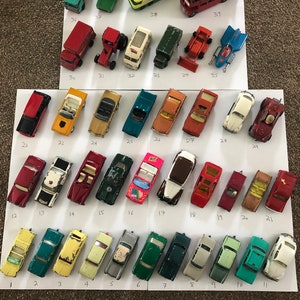 LOT DE 10 Anciennes Voitures Miniatures Matchbox Lesney EUR 4,00