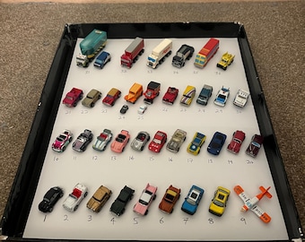 Micro Machines: coches, camiones y autobuses antiguos: seleccione de la lista desplegable