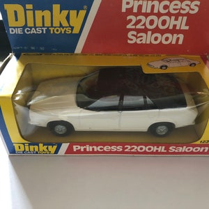 Dinky Toys vintage rare Princess 2200 HL Saloon car
