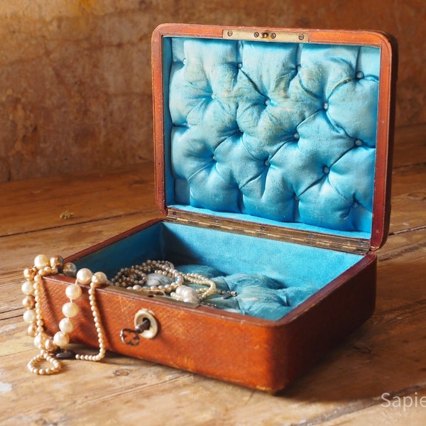 Beautiful antique french jewelry box, with functional key, leather, engraved 'Alice' and blue tufted silk lining, Christmas gift for women