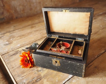 Jewelry box, beautiful antique french, wood with leather, with inserted tray, keepsake, travel  box with carry handle, birthday gift women