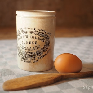 Antique Dundee Marmalade jam jar, excellent condition, pot by James Keiller & Sons, stoneware crock