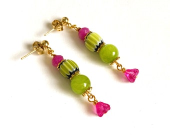 Boucles d'oreilles colorées, vert-rose, bijoux d'été, plaqué or