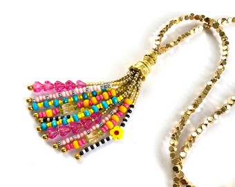 Bunte Kette mit Quaste, lange Boho Kette, Hippie Ibiza Stil