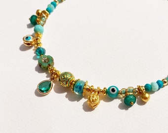 Collier bohème, or turquoise, collier mendiant court avec pendentifs breloques