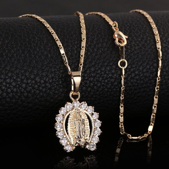Virgen de Guadalupe Pendant necklace men or women  ,catholic,religious,virgen maria, gold tone chain