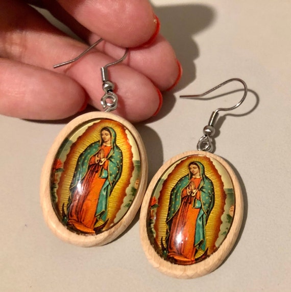 New Virgen de Guadalupe Earrings,Mary lady,catholic,religious , aretes, virgen maria, wood base,glass cabochon