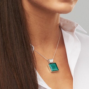 Handmade Genuine Murano Glass Emerald Green Square Pendant Necklace, 50th birthday gift idea, Venetian glass, 60th birthday gift for her image 3