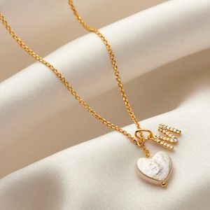 Collar de perlas naturales de agua dulce con inicial de diamante, corazón de perla, regalo de San Valentín para novia, niña que cumple 18 años, mejor amiga número 30