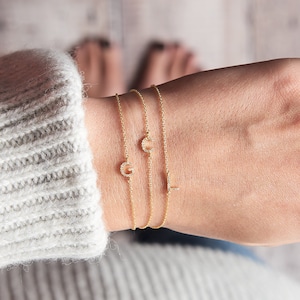 Pulsera con inicial de diamante, pulsera con letra de diamante natural, pulsera con letra bañada en oro de 18 k, delicada inicial de diamante, letra de oro amarillo