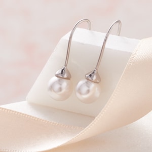 Real silver pearl drop earrings in off white