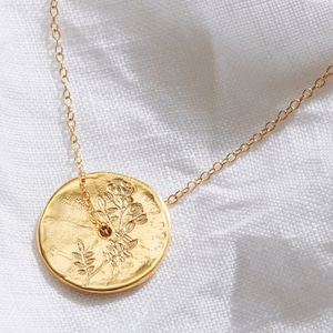 Birth flower necklace for June, Rose birthflower pendant, Botanical necklace, Gold spinner necklace, 40th birthday gift, Gemini necklace