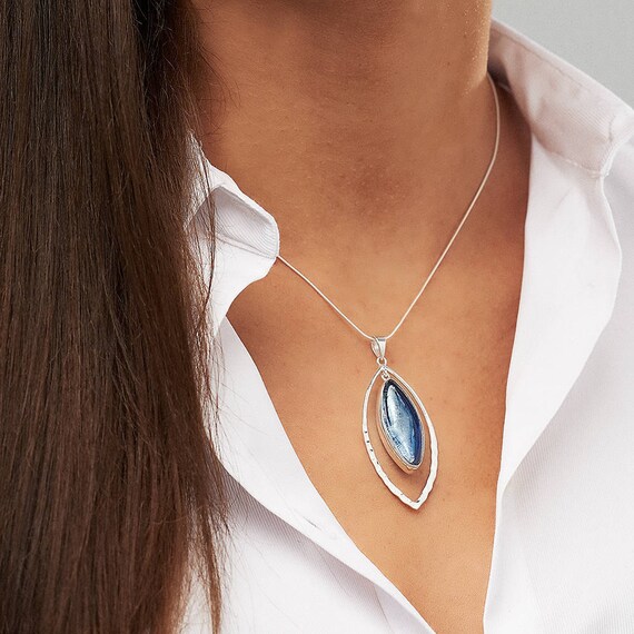 Collier Ancien Câble Acier Avec Pendentif Goutte En Verre De Murano - Venise - Occasion